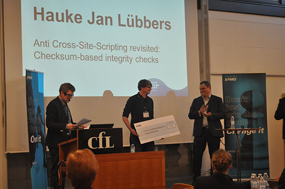 Studerende får it-pris for idé, der vil få færre til at gå i malware-fælden